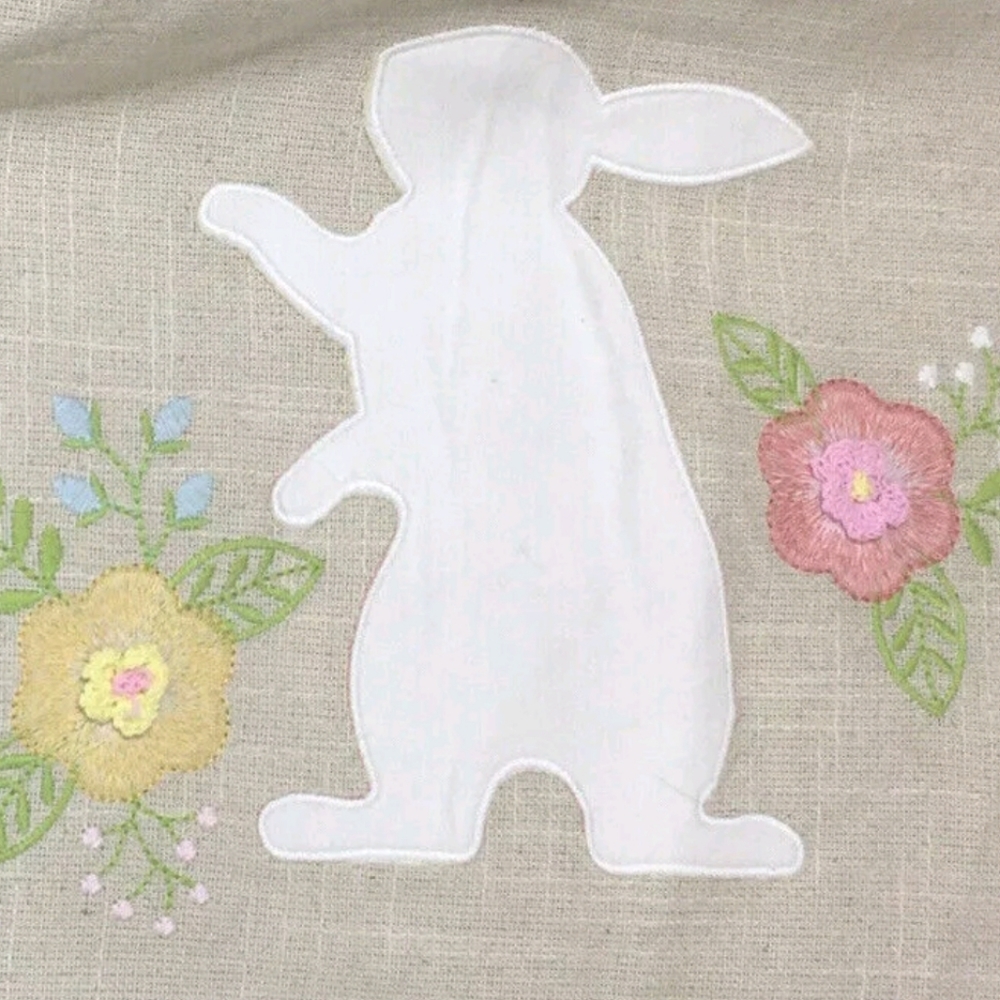 NEW Rachel Ashwell Easter Spring Table Runner